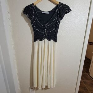 80s Jonathon Hitchcock Fit Flare Beaded Flutter Sleeve Midi Dress sz XS/S